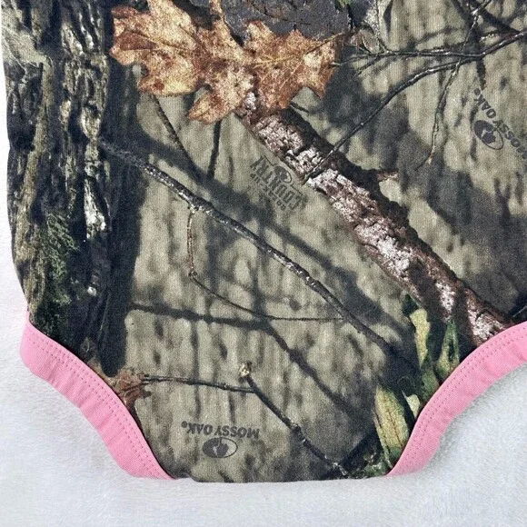 CARHARTT Pink Mossy Oak Hunting Deer Graphic Camo Sleeve Infant Girl Bodysuit 6M - Picture 11 of 13